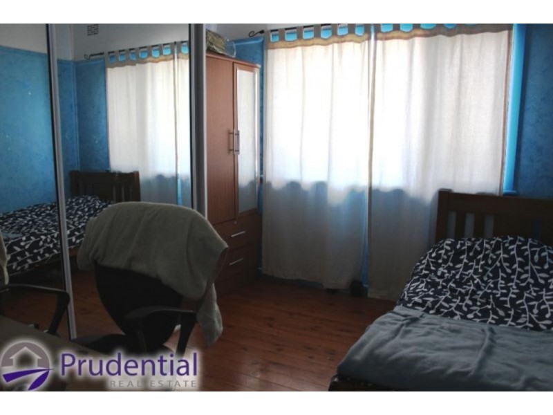 7 Cuthel Place, Campbelltown NSW 2560