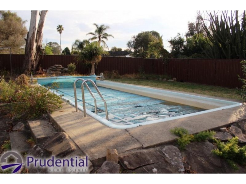 7 Cuthel Place, Campbelltown NSW 2560