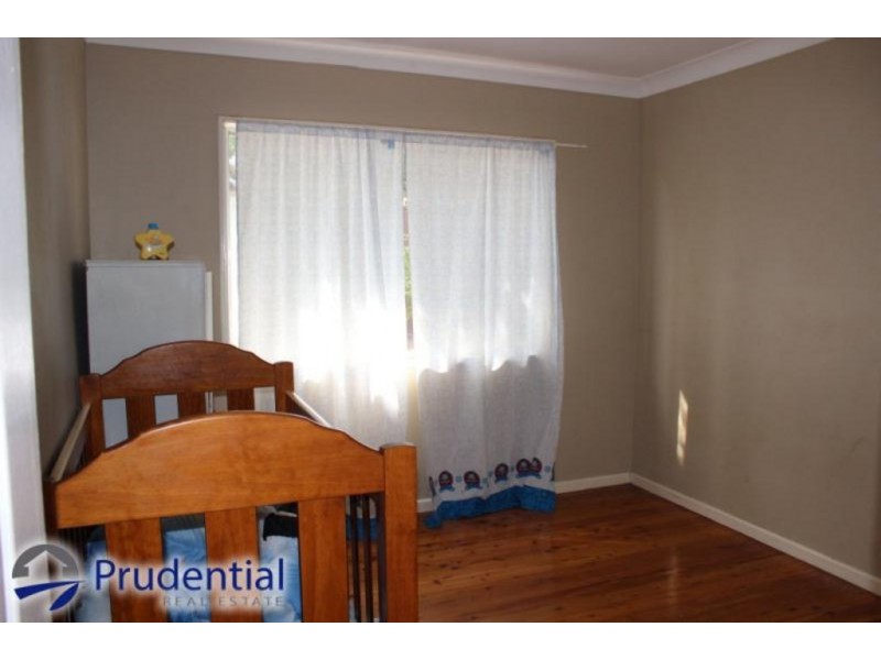 16 Carcoola Crescent, Campbelltown NSW 2560