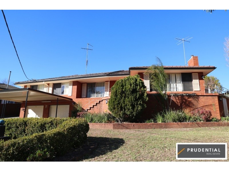 18 Uther Avenue, Bradbury NSW 2560