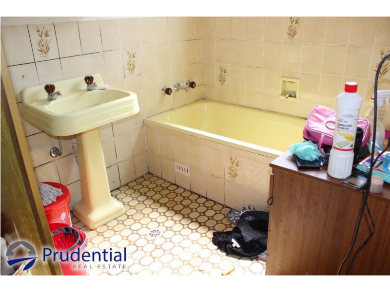 47 Grandview Drive, Campbelltown NSW 2560