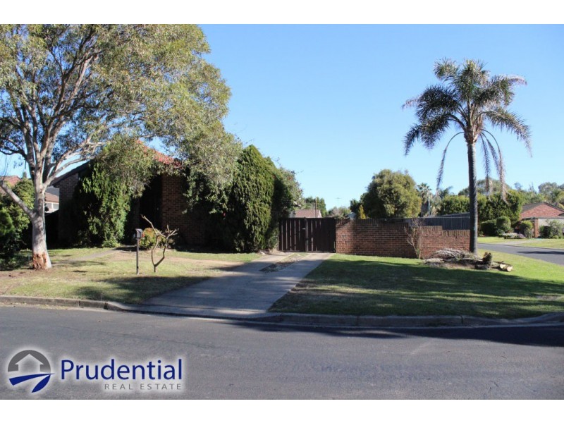 6 Longreef Crescent, Woodbine NSW 2560