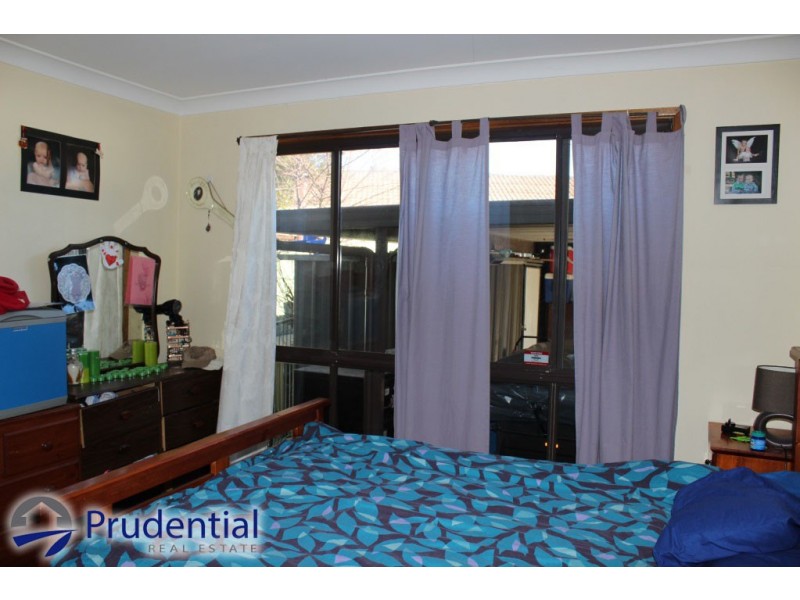 6 Longreef Crescent, Woodbine NSW 2560