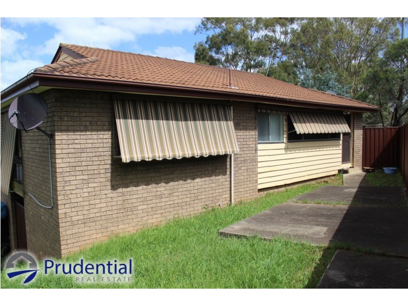 7 Onyx Place, Eagle Vale NSW 2558