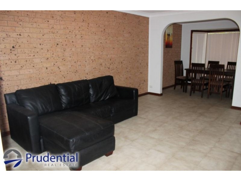 11/3 Illawong Road, Leumeah NSW 2560