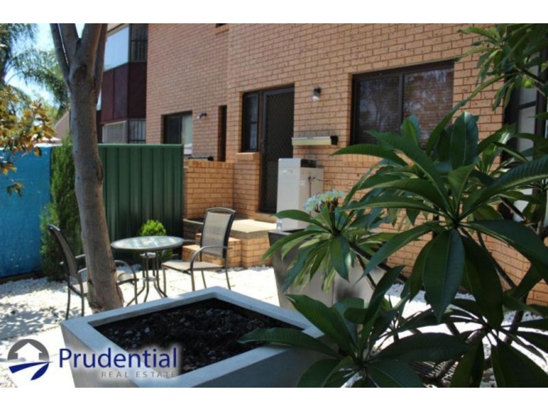 11/3 Illawong Road, Leumeah NSW 2560