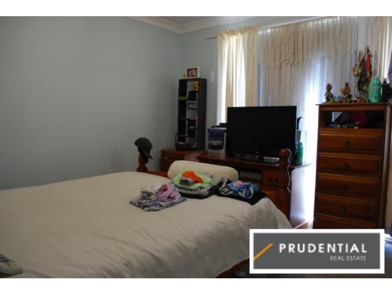 10 Wignell Place, Mount Annan NSW 2567