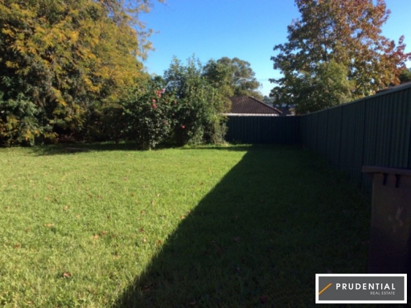 27 Turimetta Avenue, Leumeah NSW 2560