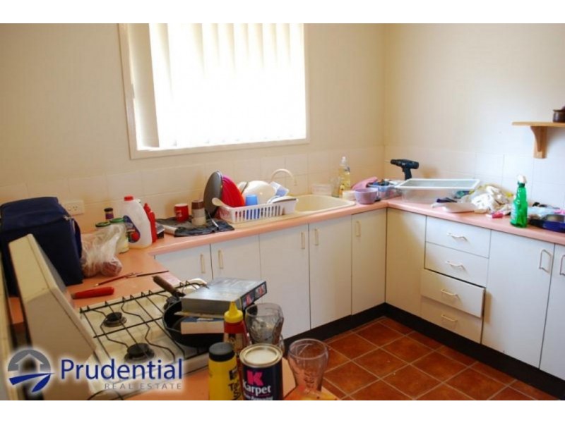 10 Melba Place, St Helens Park NSW 2560