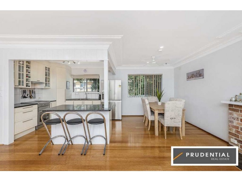 40 Tallowwood Crescent, Bradbury NSW 2560