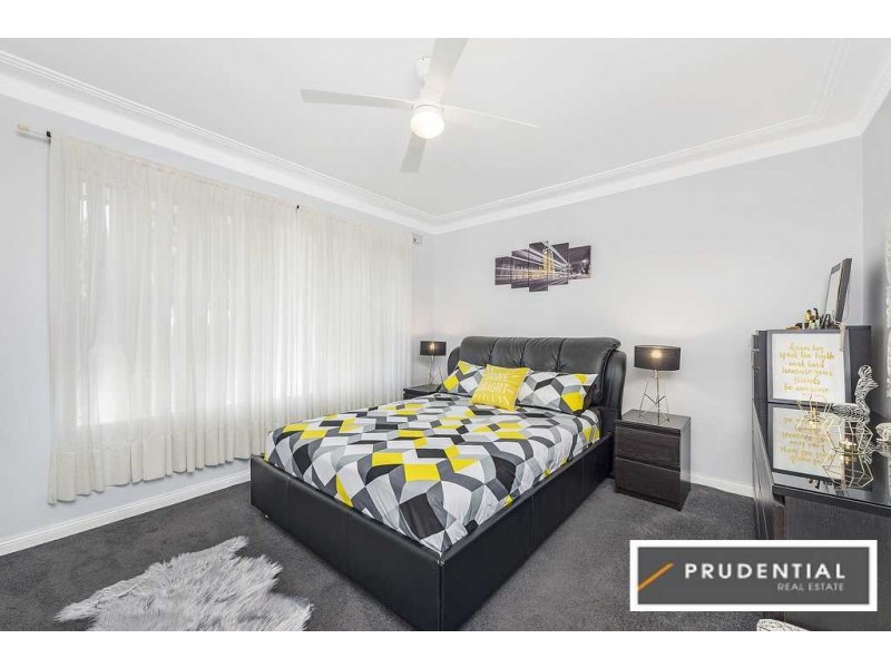 40 Tallowwood Crescent, Bradbury NSW 2560