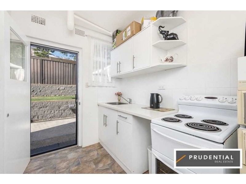 40 Tallowwood Crescent, Bradbury NSW 2560