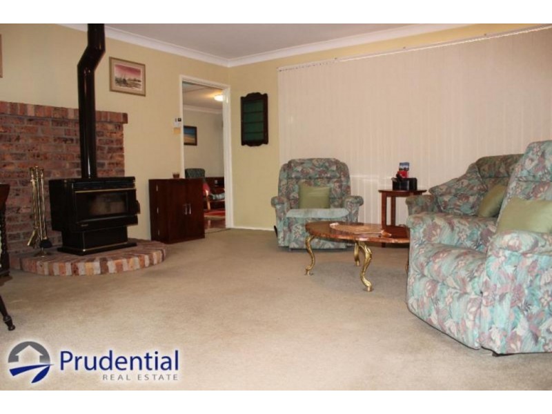 12 Tallawarra Road, Leumeah NSW 2560
