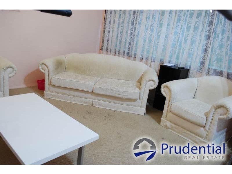 17/2-4 Whipbird Avenue, Ingleburn NSW 2565