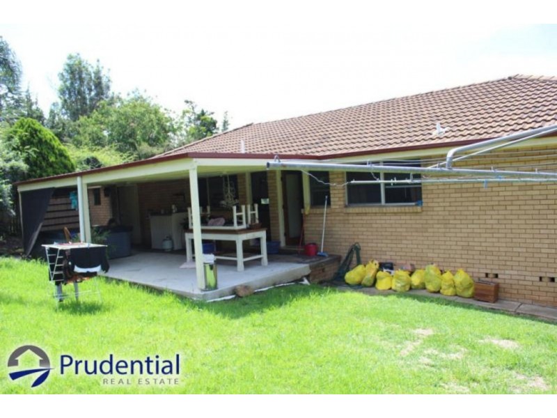 15 Picton Avenue, Picton NSW 2571
