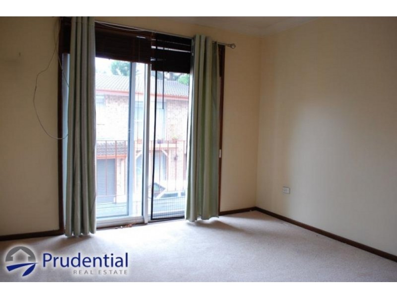 2/19-21 Tallawarra Road, Leumeah NSW 2560