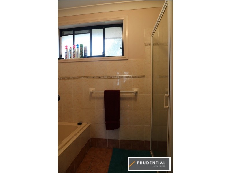 3/2 Cambridge Street, Ingleburn NSW 2565