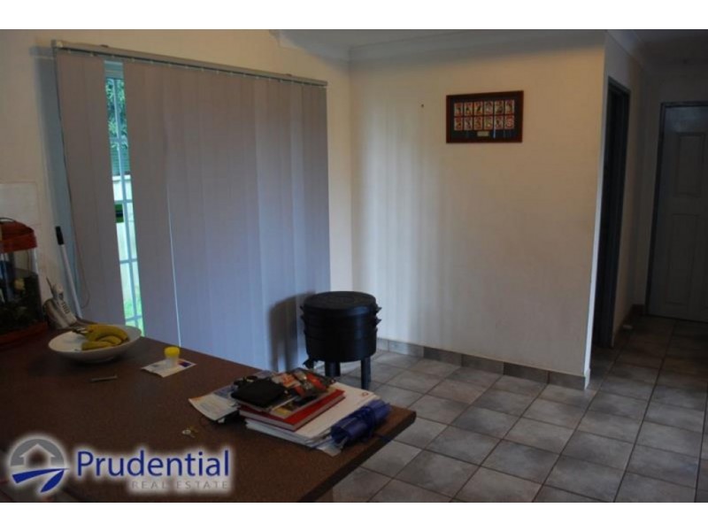 2/74 Bradbury Avenue, Campbelltown NSW 2560