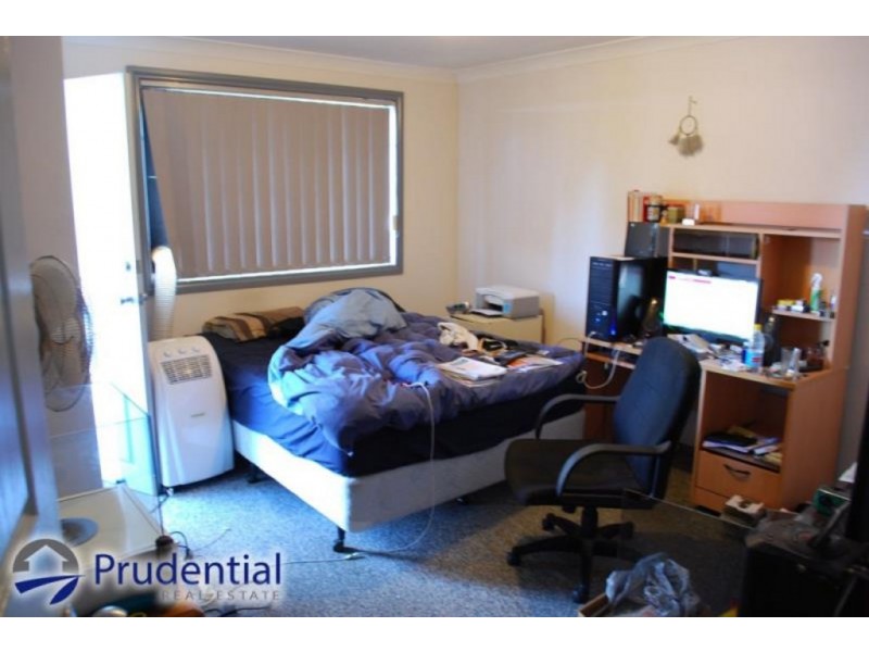 2/74 Bradbury Avenue, Campbelltown NSW 2560