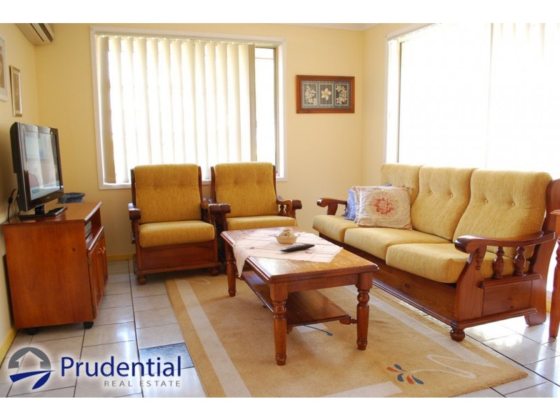 24B Glendower Street, Rosemeadow NSW 2560