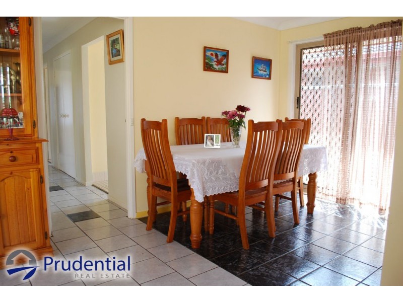 24B Glendower Street, Rosemeadow NSW 2560