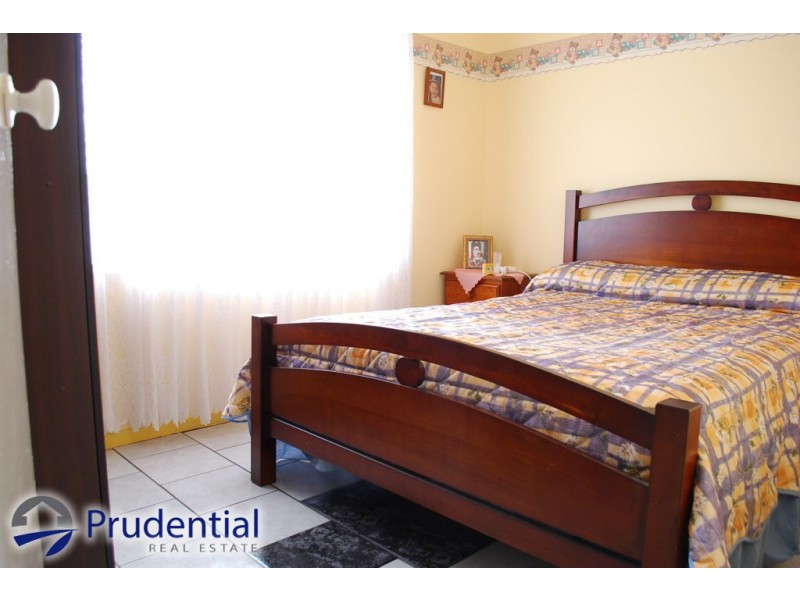 24B Glendower Street, Rosemeadow NSW 2560