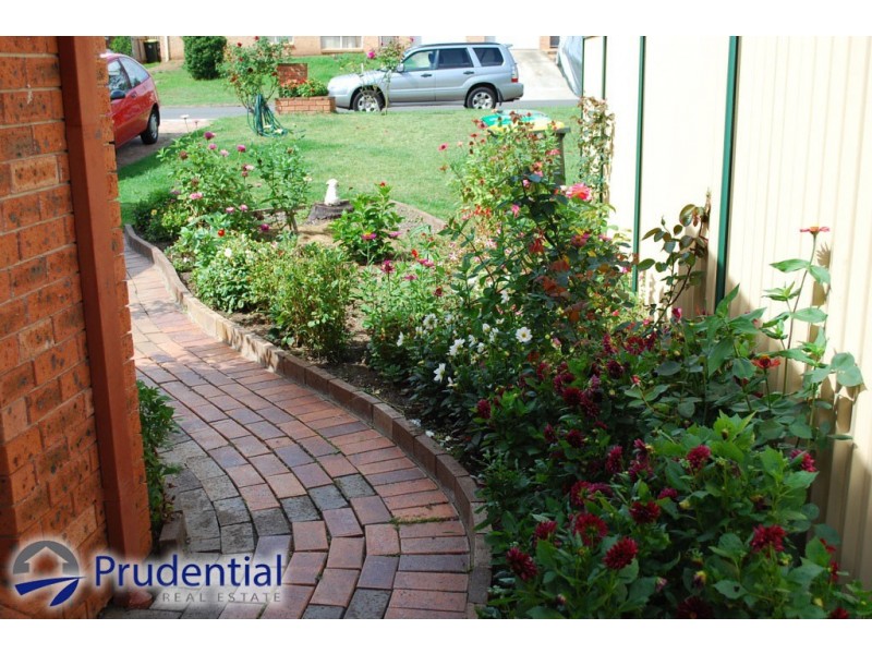 24B Glendower Street, Rosemeadow NSW 2560