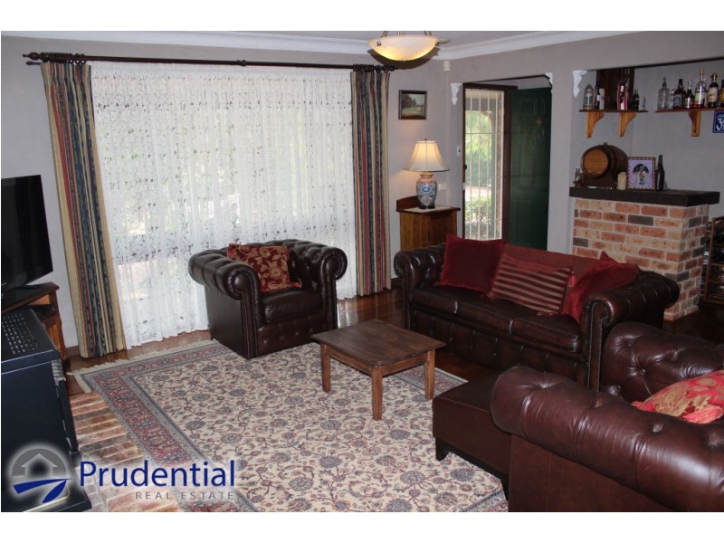 1 Clay Place, Eagle Vale NSW 2558