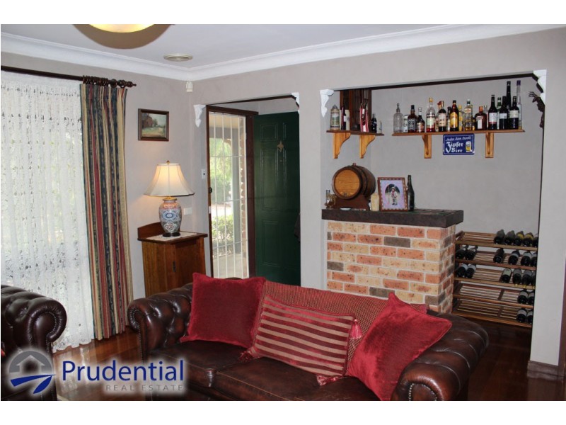 1 Clay Place, Eagle Vale NSW 2558