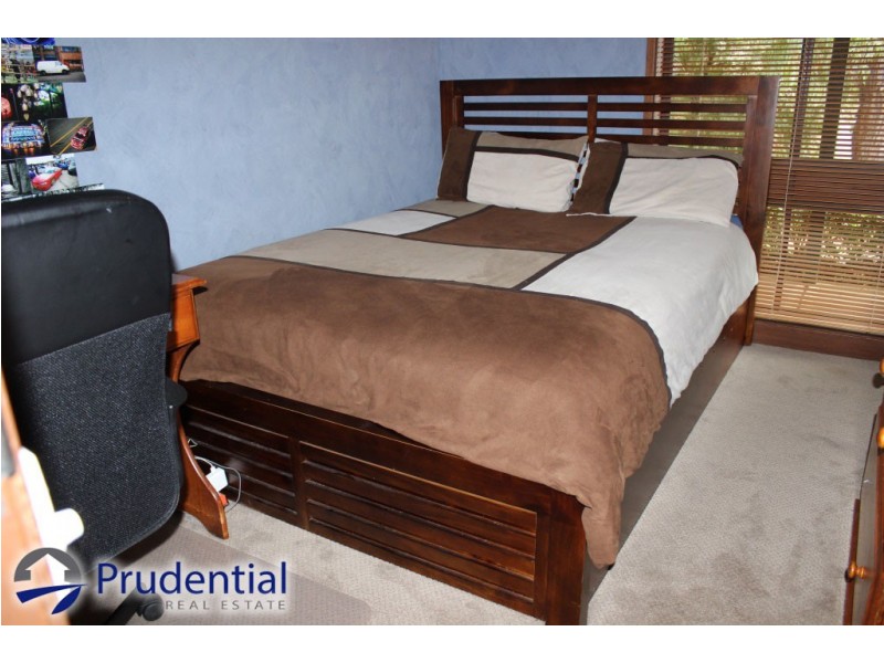 1 Clay Place, Eagle Vale NSW 2558