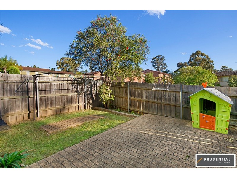 23/6 Jacquinot Place, Glenfield NSW 2167