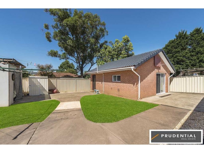 25 Benham Road, Minto NSW 2566