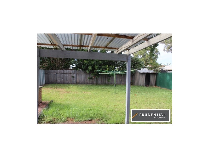 8 Turimetta Avenue, Leumeah NSW 2560