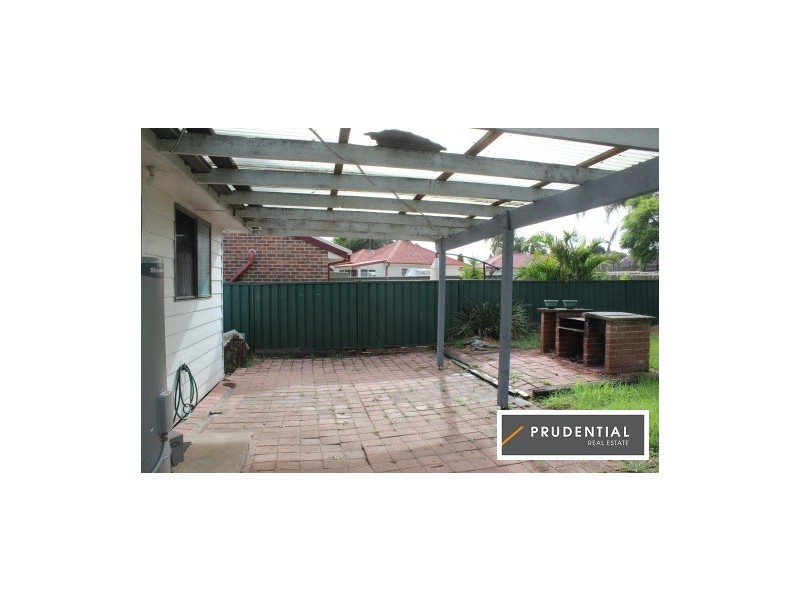 8 Turimetta Avenue, Leumeah NSW 2560