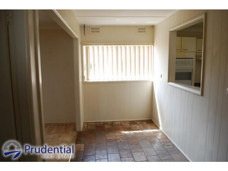 54 Surrey Street, Minto NSW 2566