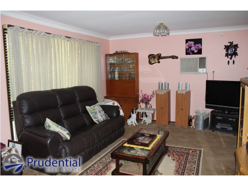 70 Longhurst Road, Minto NSW 2566