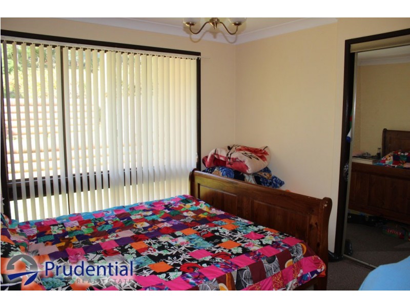 32 Parkhill Avenue, Leumeah NSW 2560