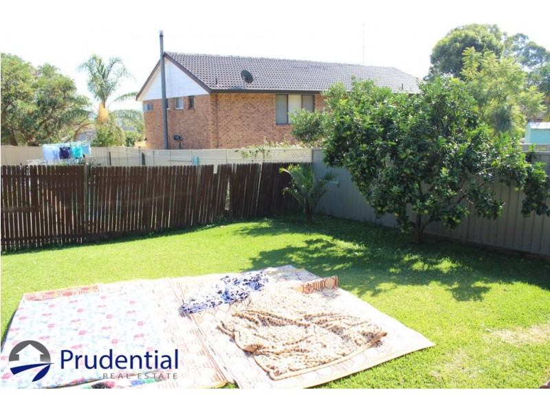 32 Parkhill Avenue, Leumeah NSW 2560