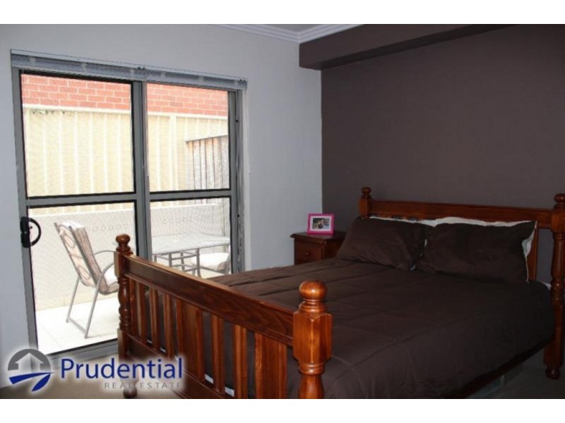 6/13 Chamberlain Street, Campbelltown NSW 2560