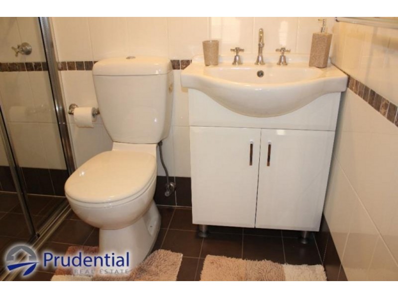 6/13 Chamberlain Street, Campbelltown NSW 2560