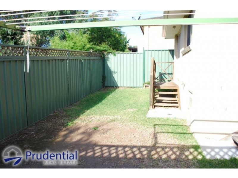 22B Birdsville Crescent, Leumeah NSW 2560