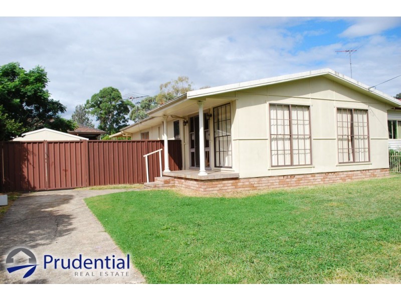 54 Surrey Street, Minto NSW 2566