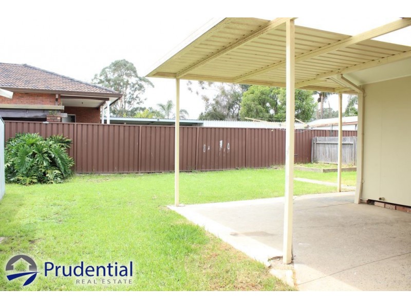 54 Surrey Street, Minto NSW 2566