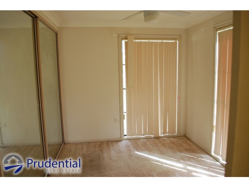 54 Surrey Street, Minto NSW 2566