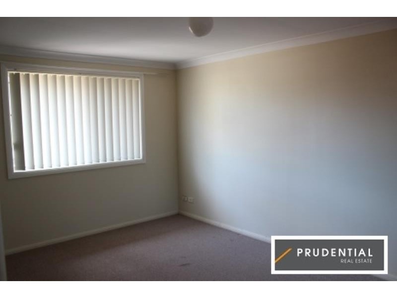 8/97 Hurricane Drive, Raby NSW 2566