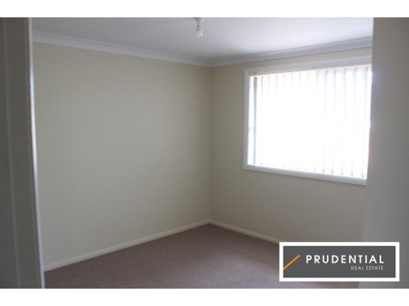 8/97 Hurricane Drive, Raby NSW 2566