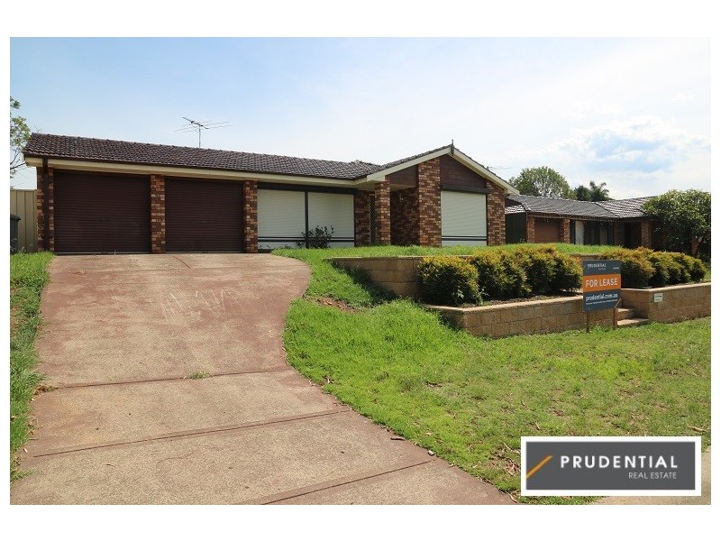 8 Octavia Avenue, Rosemeadow NSW 2560