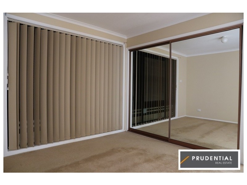 8 Octavia Avenue, Rosemeadow NSW 2560