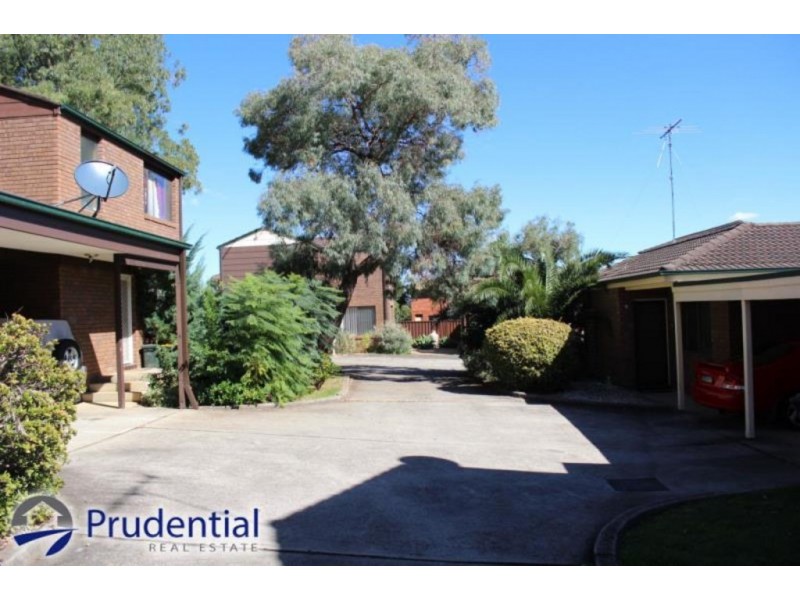 6/57-59 Lithgow Street, Campbelltown NSW 2560