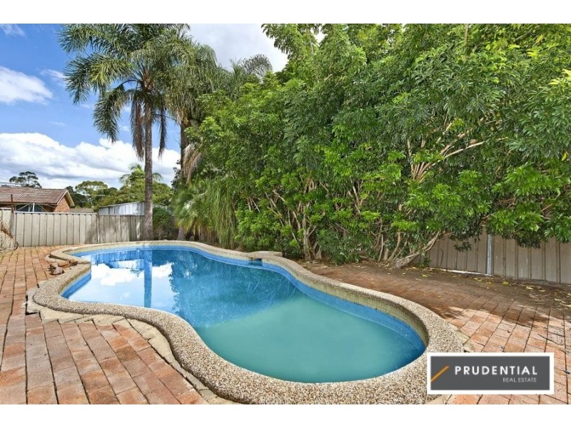 30 Bimbadeen Avenue, Bradbury NSW 2560